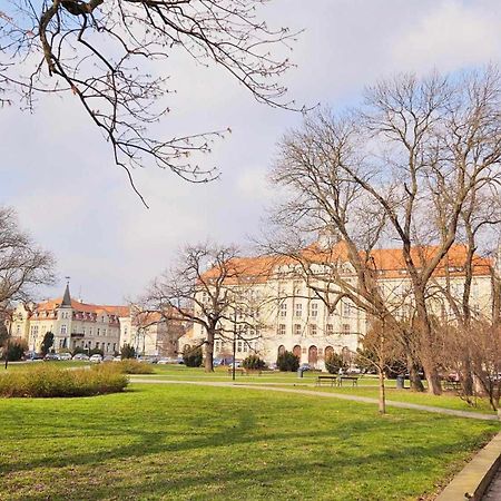 Justinrent 3 Apartment Легница Екстериор снимка