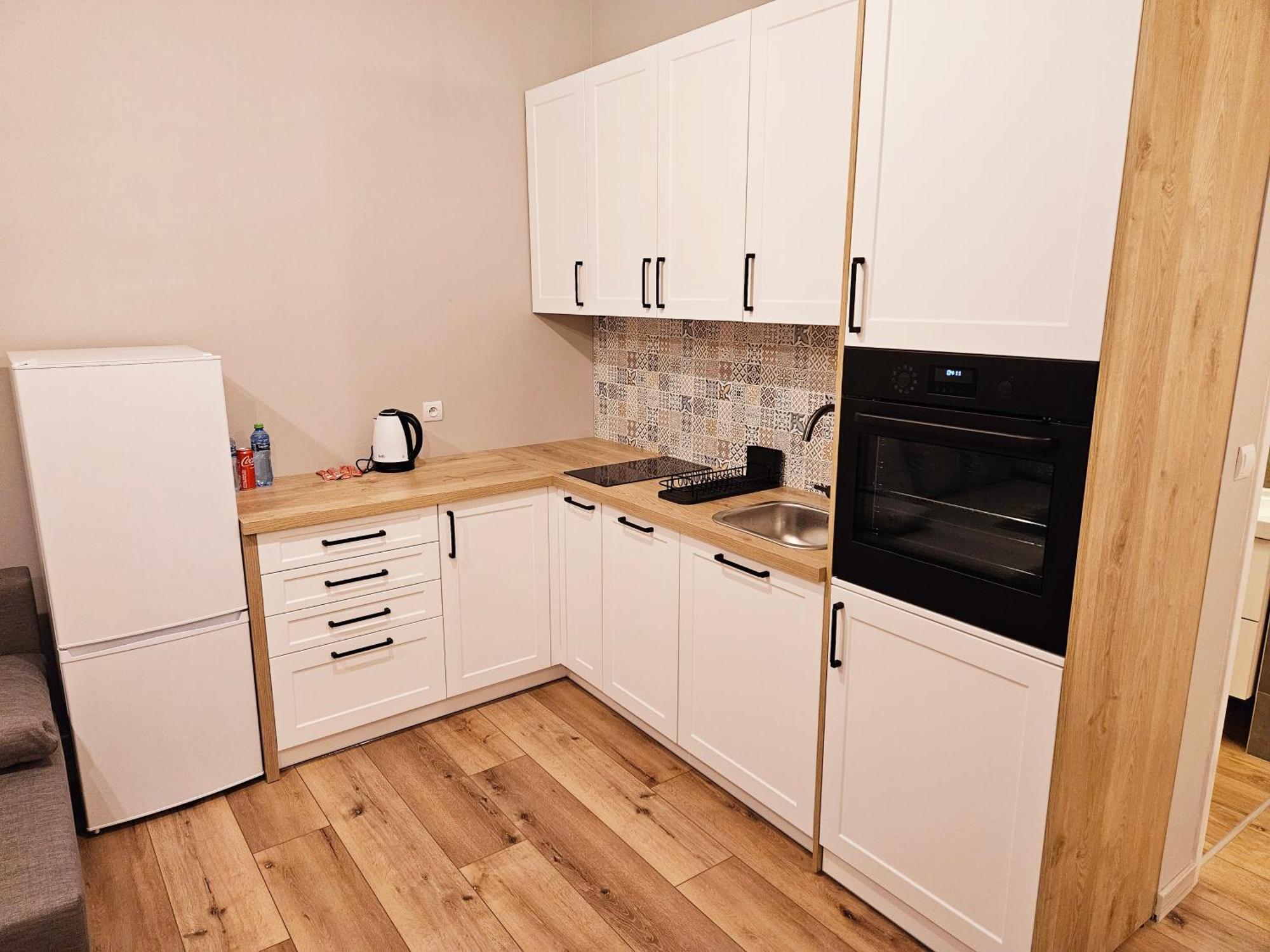 Justinrent 3 Apartment Легница Екстериор снимка