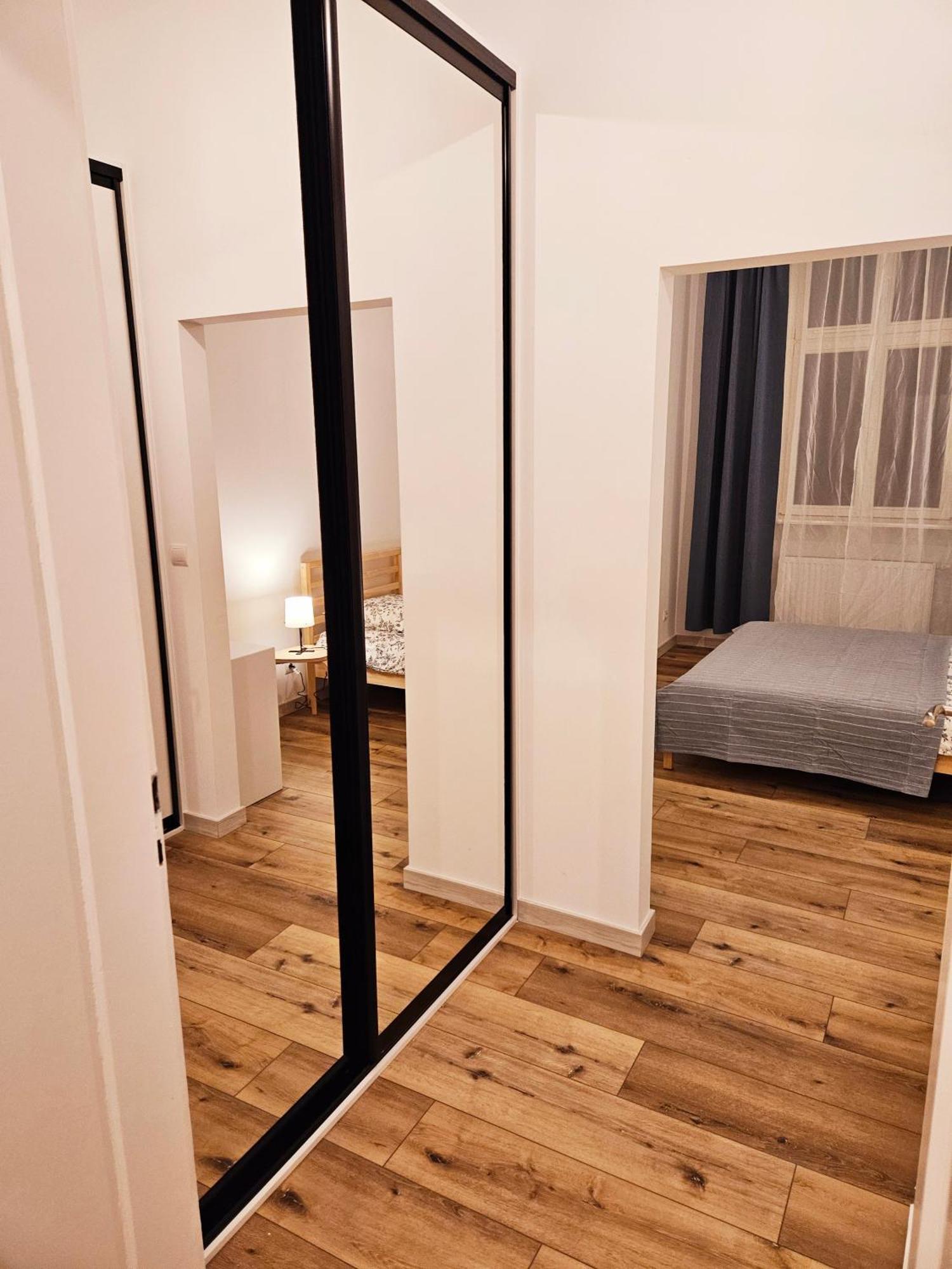 Justinrent 3 Apartment Легница Екстериор снимка